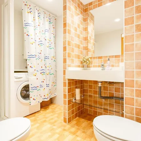 Apartment Gatu Elvira Junto Al Hospital Y Playa 2 Dormit Y 2 Banos, Preferente Mayores De 25 Anos Y Familias